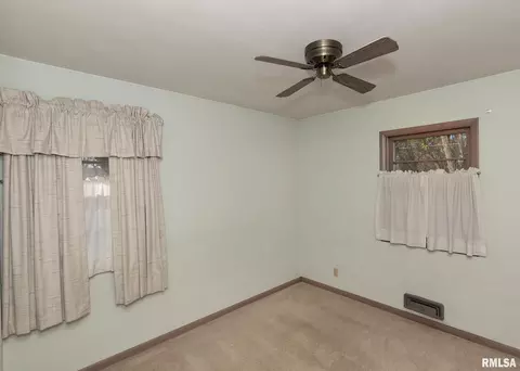 1441 34th St, Moline, IL 61265 photo 14