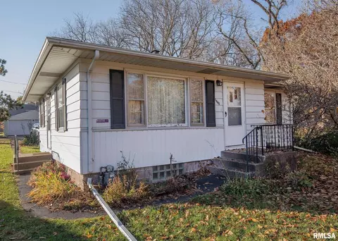 1441 34th St, Moline, IL 61265 photo 2