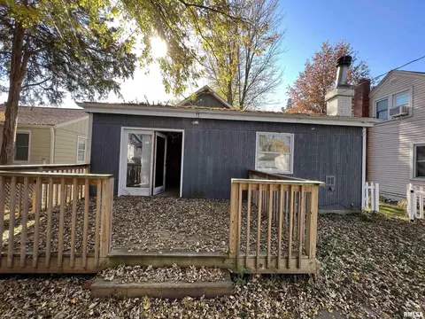 3615 22nd Ave, Moline, IL 61265 photo 2
