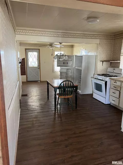3615 22nd Ave, Moline, IL 61265 photo 4