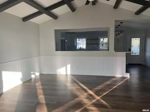 35 Park Ave, Park View, IA 52748 photo 7