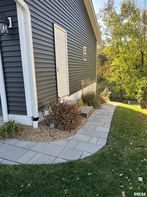 35 Park Ave, Park View, IA 52748 photo 22