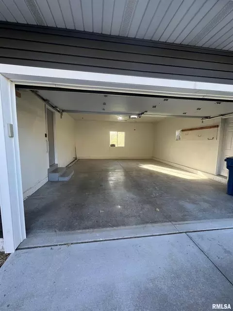 35 Park Ave, Park View, IA 52748 photo 23