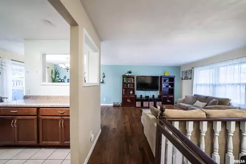 3421 15th St, Moline, IL 61265 photo 12