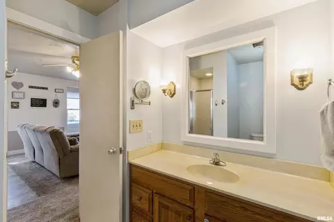 1108 25th St, Moline, IL 61265 photo 16