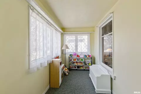 1108 25th St, Moline, IL 61265 photo 7