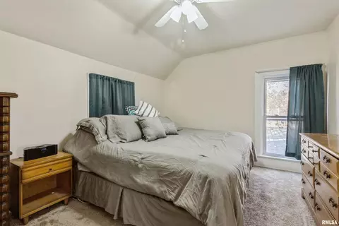 1108 25th St, Moline, IL 61265 photo 17