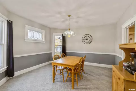 1108 25th St, Moline, IL 61265 photo 10