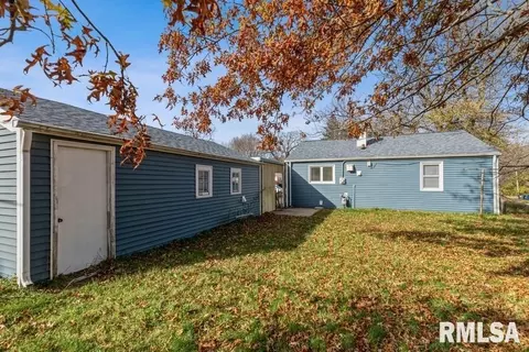 1006 38th St, Moline, IL 61265 photo 14