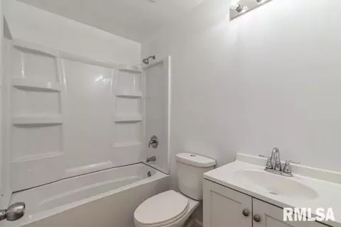 1006 38th St, Moline, IL 61265 photo 13