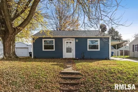1006 38th St, Moline, IL 61265 photo 1