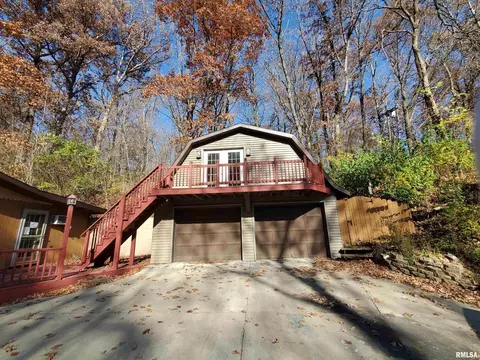 8096 Hazel Rd, Morrison, IL 61270 photo 2