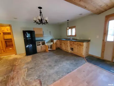8096 Hazel Rd, Morrison, IL 61270 photo 4