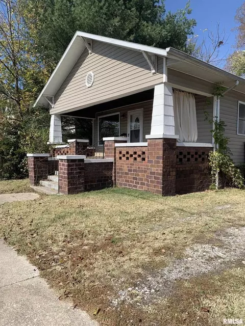 1930 Pine St, Murphysboro, IL 62966 photo 2