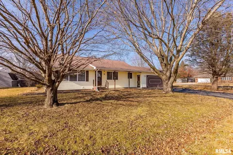 901 17th St, Viola, IL 61486 photo 3