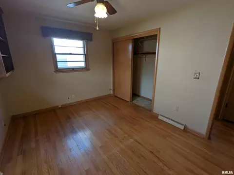 1221 10th St, Silvis, IL 61282 photo 12