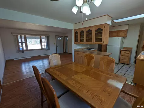 1221 10th St, Silvis, IL 61282 photo 21