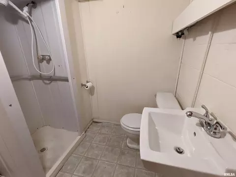 1221 10th St, Silvis, IL 61282 photo 32