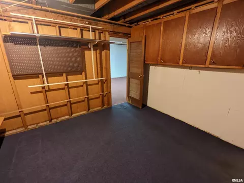 1221 10th St, Silvis, IL 61282 photo 31