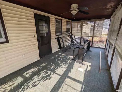 1221 10th St, Silvis, IL 61282 photo 36