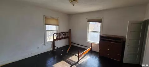 1323 25th St, Moline, IL 61265 photo 6