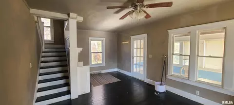 1323 25th St, Moline, IL 61265 photo 8