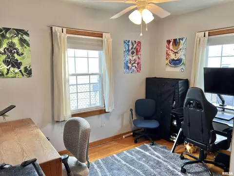 2105 4th St, Moline, IL 61265 photo 18