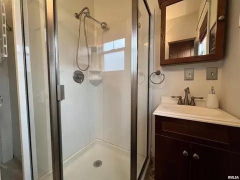 2105 4th St, Moline, IL 61265 photo 20