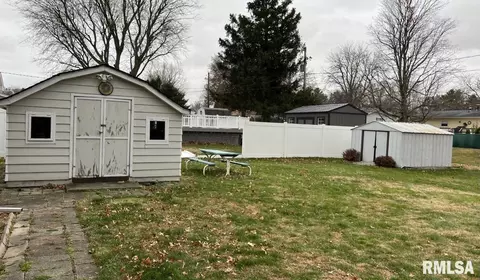 537 Beach St S, Kewanee, IL 61443 photo 4