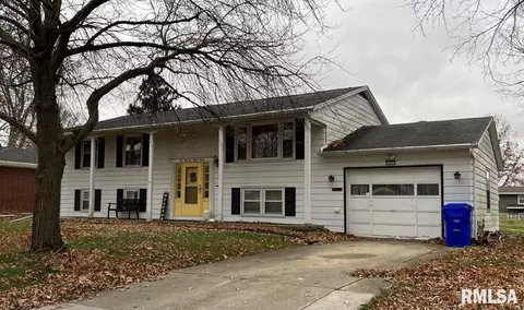 537 Beach St S, Kewanee, IL 61443 photo 2