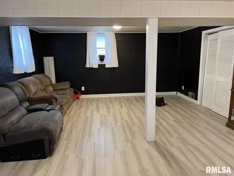 537 Beach St S, Kewanee, IL 61443 photo 30