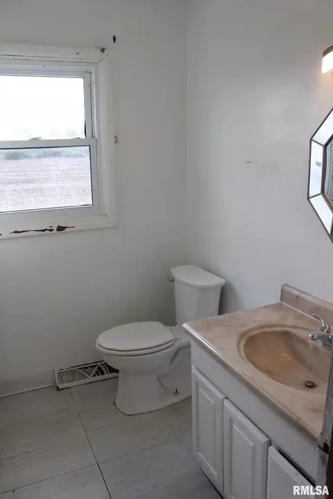 7838 E 1200 St, Cambridge, IL 61238 photo 8