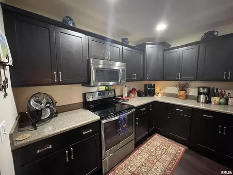 230 E Franklin St #204, Eldridge, IA 52748 photo 7