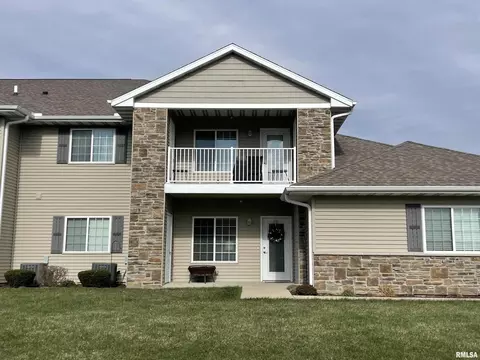 230 E Franklin St #204, Eldridge, IA 52748 photo 1