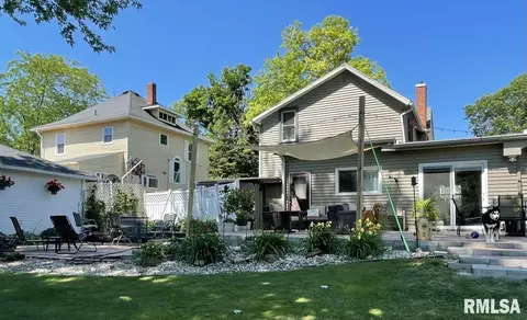 246 Dwight St, Kewanee, IL 61443 photo 2