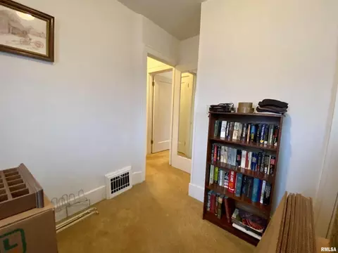 2534 28th St, Moline, IL 61265 photo 21