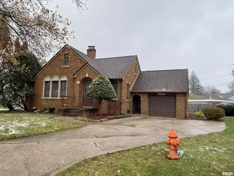 2534 28th St, Moline, IL 61265 photo 1