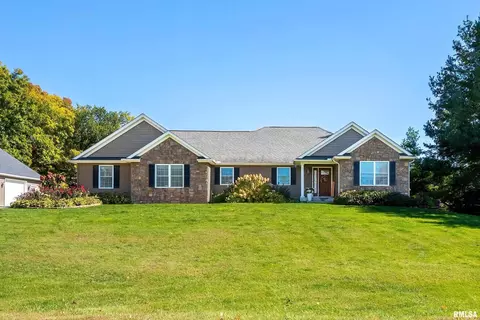 4101 208th Street Ct N, Port Byron, IL 61275