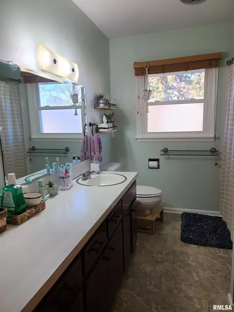 410 Park Court Ln, Morrison, IL 61270 photo 9