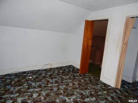 401 E Henry St, Cambridge, IL 61238 photo 6