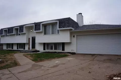 10 Hillside Ct, Eldridge, IA 52748 photo 40