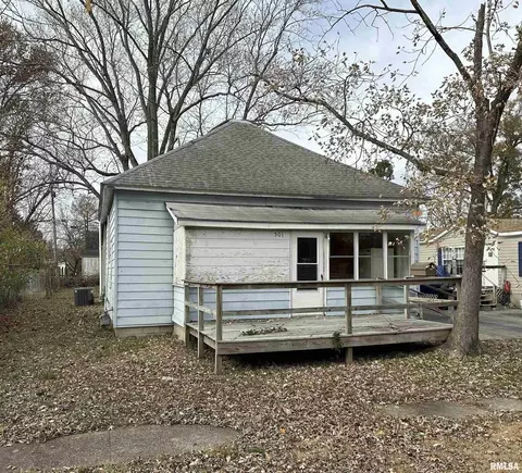 501 S 23rd St, Herrin, IL 62948 photo 2