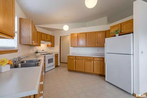 314 8th Ave, Hampton, IL 61256 photo 6