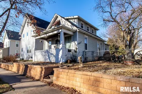 1823 16th Ave, Moline, IL 61265 photo 2
