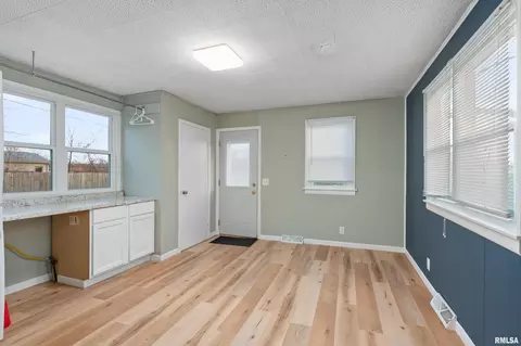 1548 40th Ave, Moline, IL 61265 photo 12