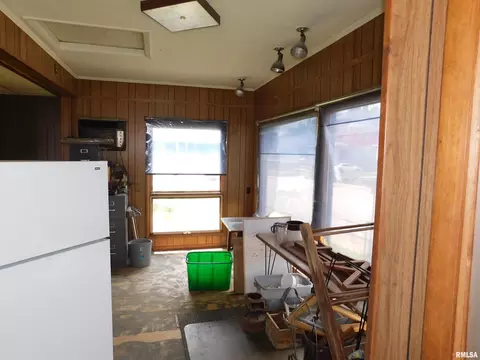 2716 16th St, Moline, IL 61265 photo 12