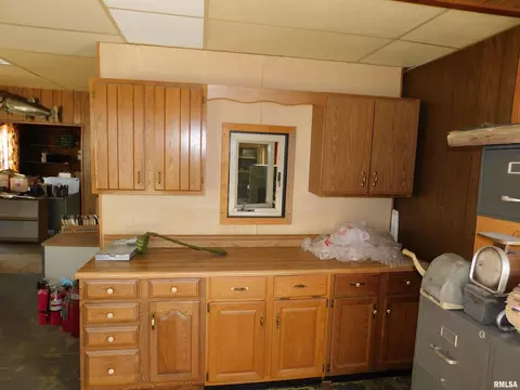 2716 16th St, Moline, IL 61265 photo 14