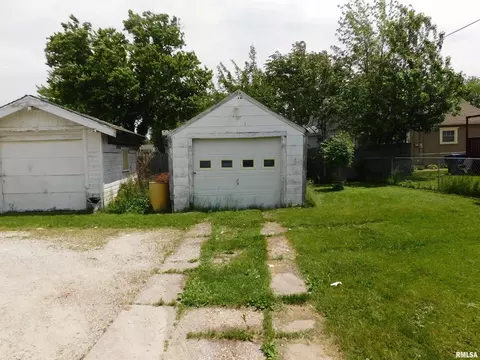 2716 16th St, Moline, IL 61265 photo 11
