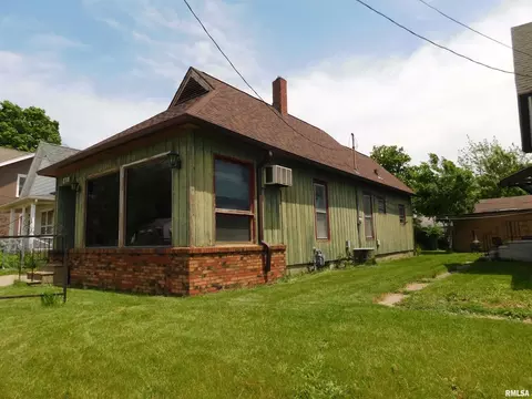 2716 16th St, Moline, IL 61265 photo 7