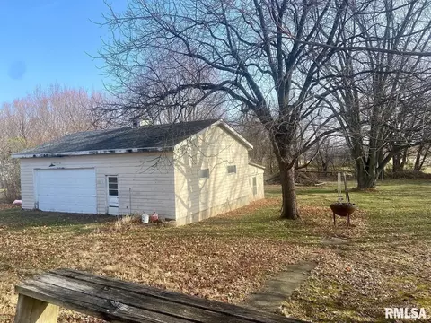 330 N Chestnut St, Mendon, IL 62351 photo 31